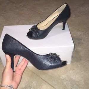 Alex Marie Navy blue shinny heels.
